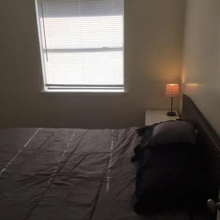 Fully Furnished Two Bedroom Apartment Lawton Exterior photo