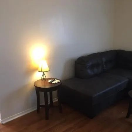 Fully Furnished Two Bedroom Apartment Lawton Exterior photo